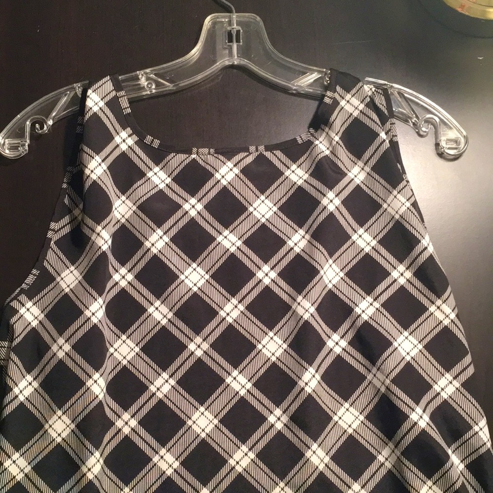 🖤 &🤍 Black And White Plaid XL Blouse